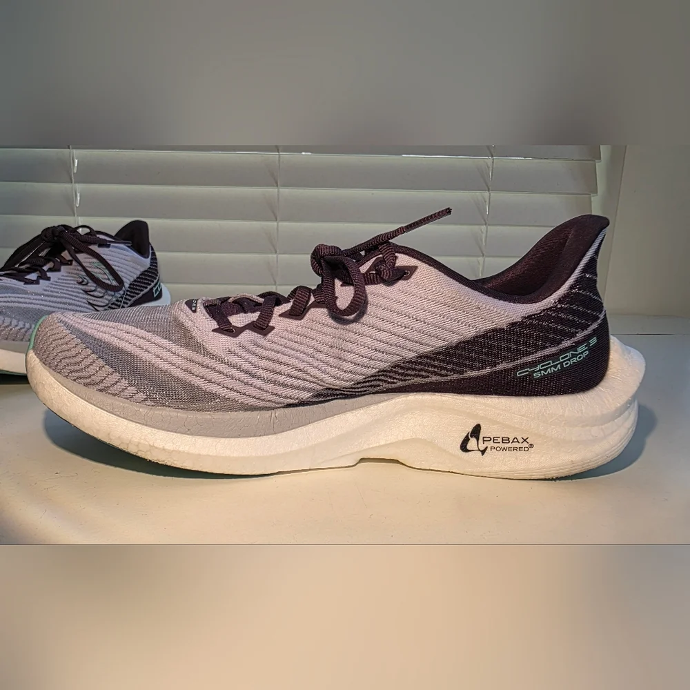 Women's Topo Athletic Cyclone Road Shoes Sz 10 Great Condition! - Picture 4 of 7